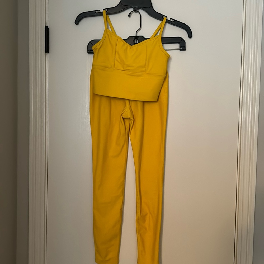 Five Yellow Set
